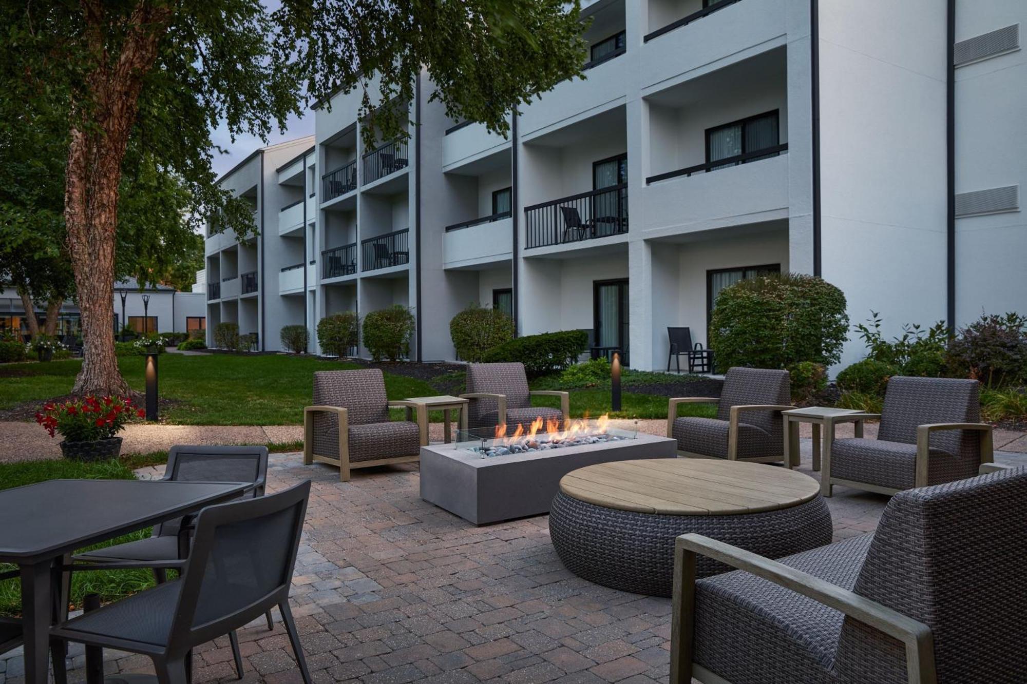 Courtyard Kansas City Overland Park/Metcalf, South Of College Boulevard Bagian luar foto