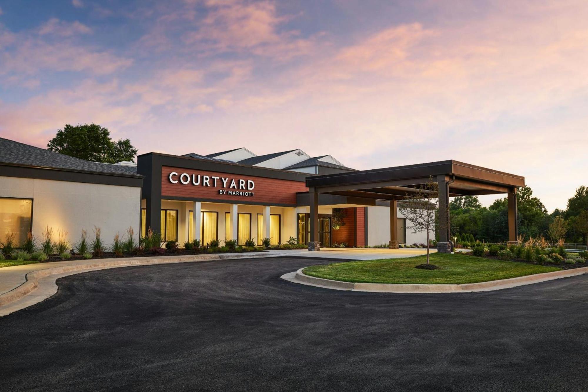 Courtyard Kansas City Overland Park/Metcalf, South Of College Boulevard Bagian luar foto