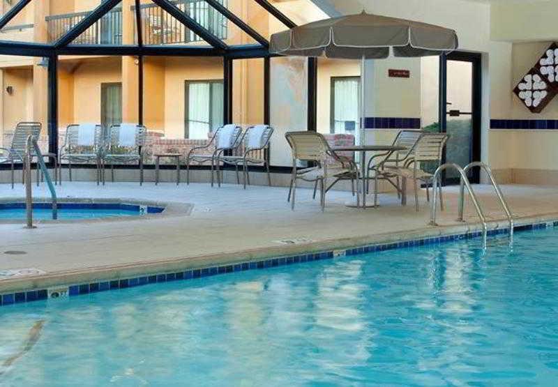 Courtyard Kansas City Overland Park/Metcalf, South Of College Boulevard Bagian luar foto